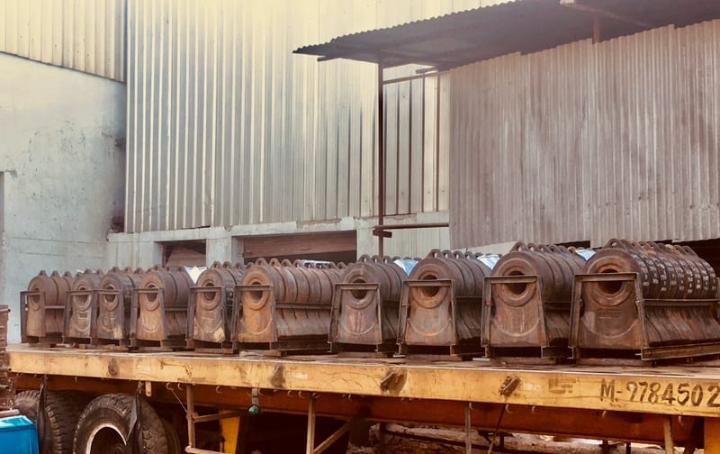 Shredder hammers and wear parts packed on pallets for export shipment